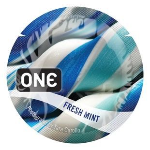 Ароматизований презерватив ONE FlavorWaves Fresh Mint, 1 шт, яскраво-синій, запах м'яти SX0752 фото